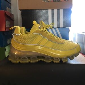 Adidas Microbounce T1